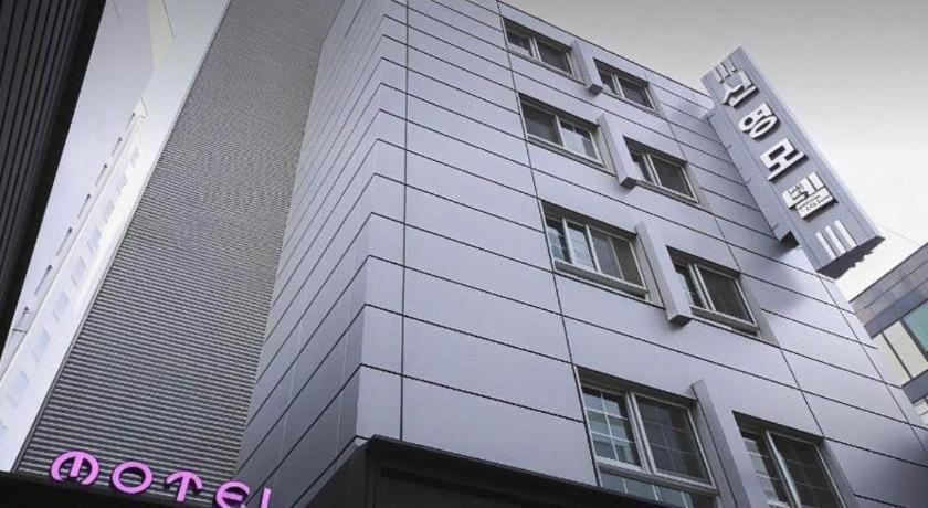 Sinyoung Motel Сеул Экстерьер фото