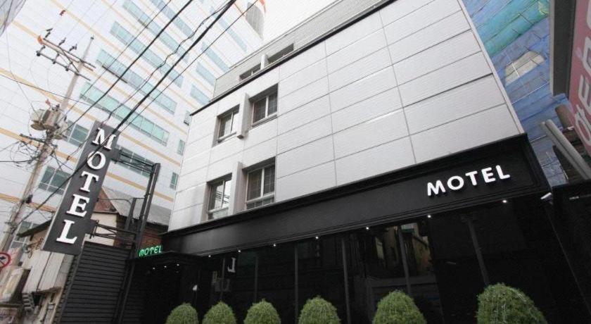 Sinyoung Motel Сеул Экстерьер фото
