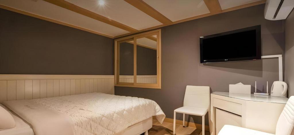 Sinyoung Motel Сеул Экстерьер фото